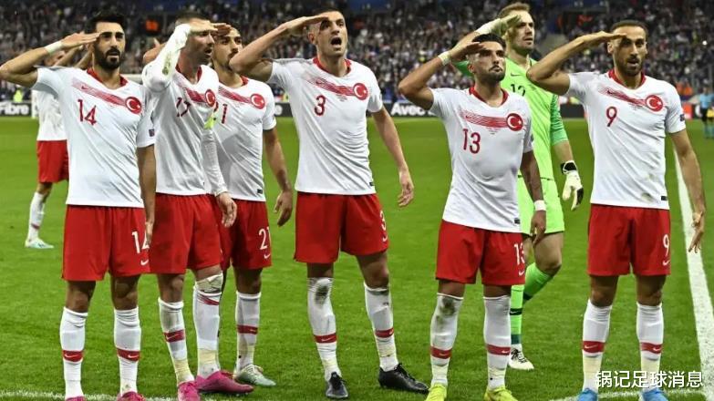 倒霉的土耳其国家队：20年无缘世界杯，目睹冰岛、乌克兰实现大赛突破(2)