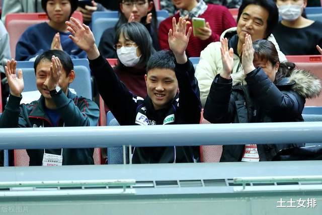 日本拼了！聘请4位中国人教乒乓球，张本智和母亲执掌青年队(1)