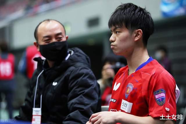 日本拼了！聘请4位中国人教乒乓球，张本智和母亲执掌青年队(4)
