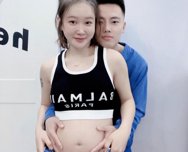 喜讯！26岁中国短跑名将孔令微官宣现已怀孕，夫妻二人幸福甜蜜(2)