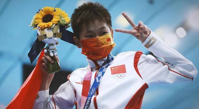 全红禅备战2022游泳世锦赛，身材发育暂不会影响，希望再夺金牌！(1)