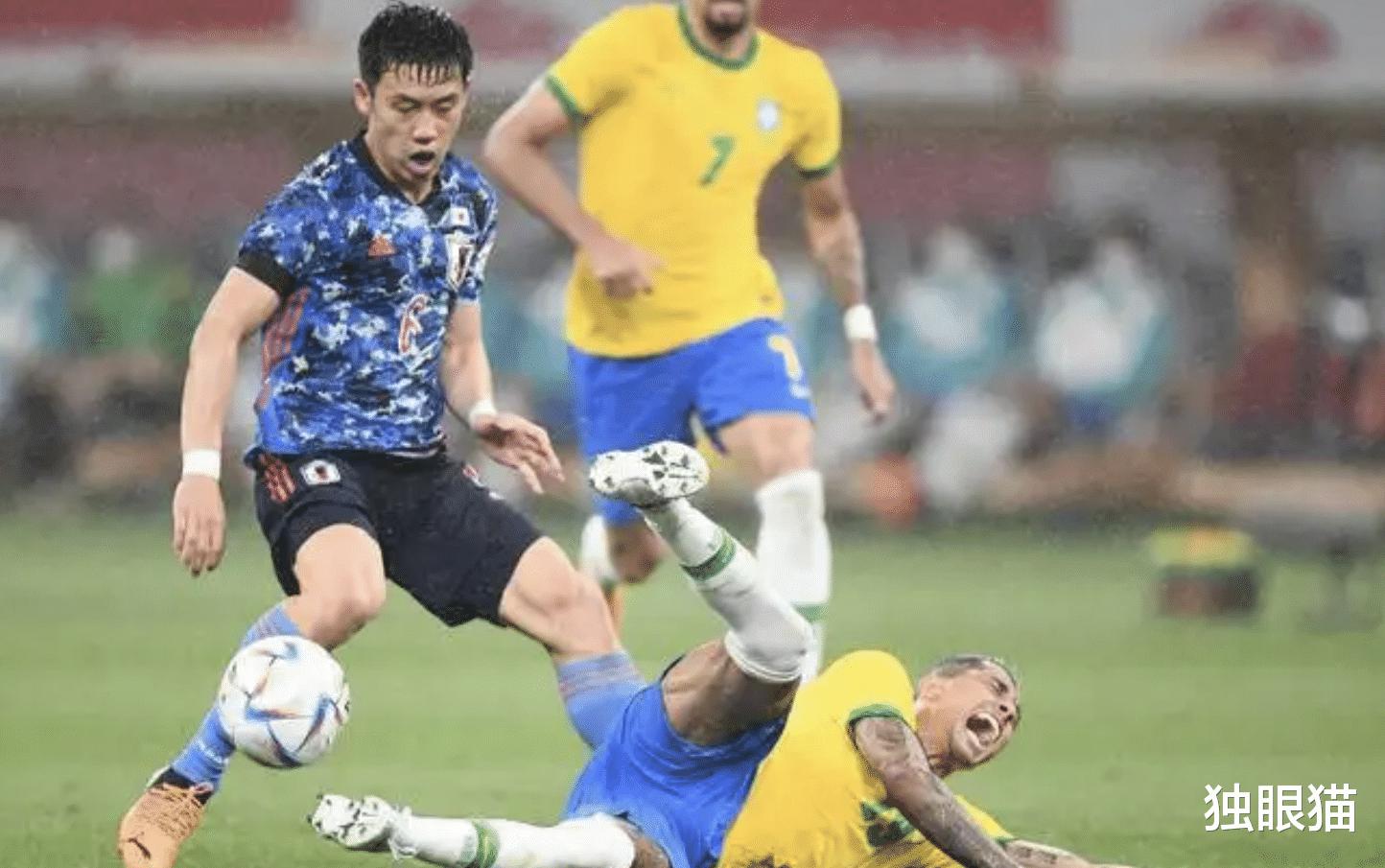 麒麟杯，日本男足0: 1不敌巴西，说明了三点问题(2)