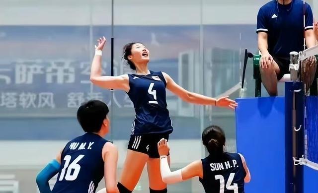 中国U20女排传捷报，17岁队长王逸凡表现惊艳，蔡斌终于等到了(3)