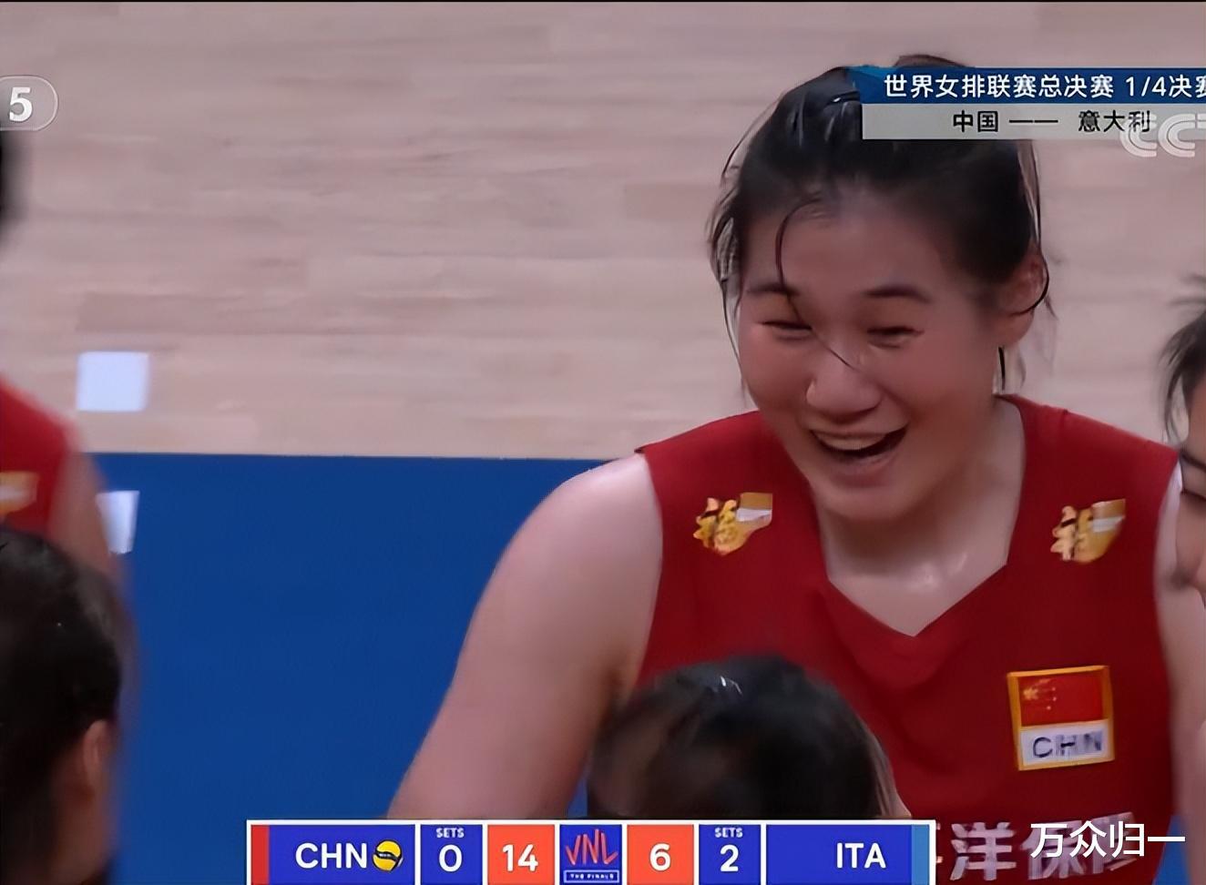 中国女排出局赛后采访：蔡斌客观评价，球迷有点不满！马赞蒂佩服(2)