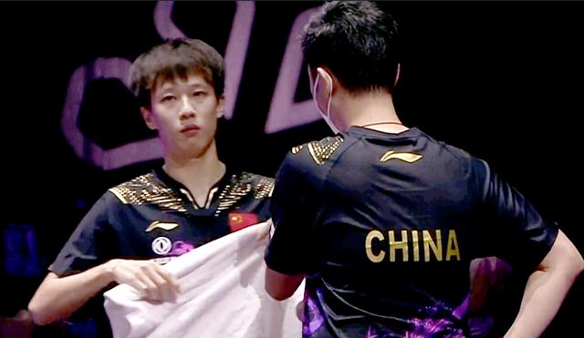 扎心！中国教练帮张本智和夺冠，男单中日决战，场上4人都说中文(4)