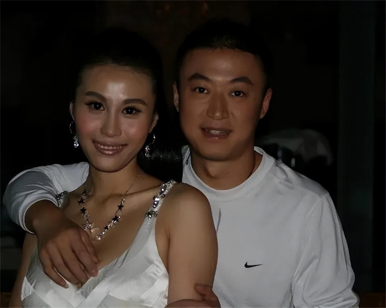 马琳前妻张宁益：离婚获千万家产，转嫁高管，生下2女后定居美国(11)