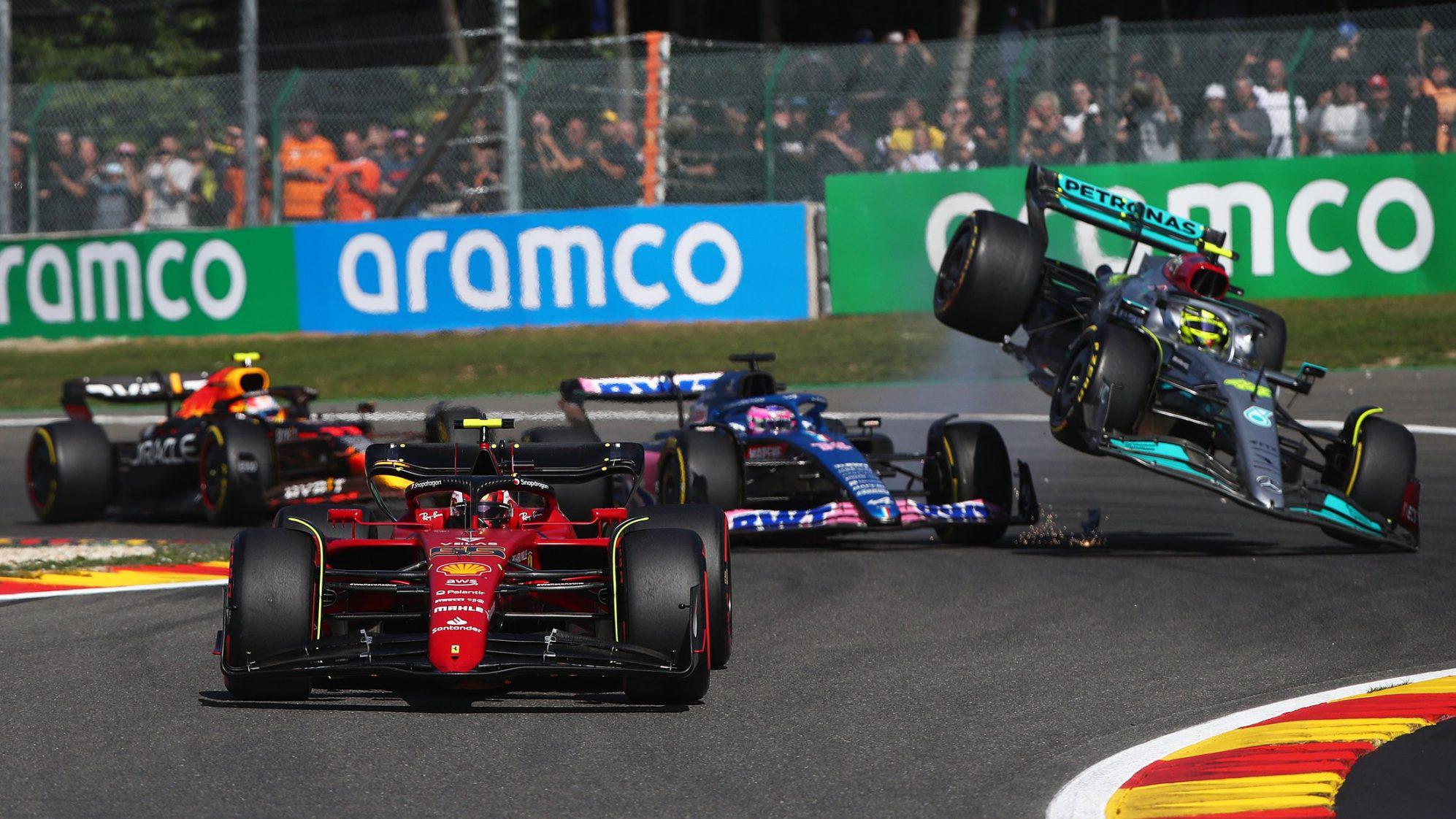 F1比利时大奖赛：维斯塔潘第14位发车强势夺冠(2)