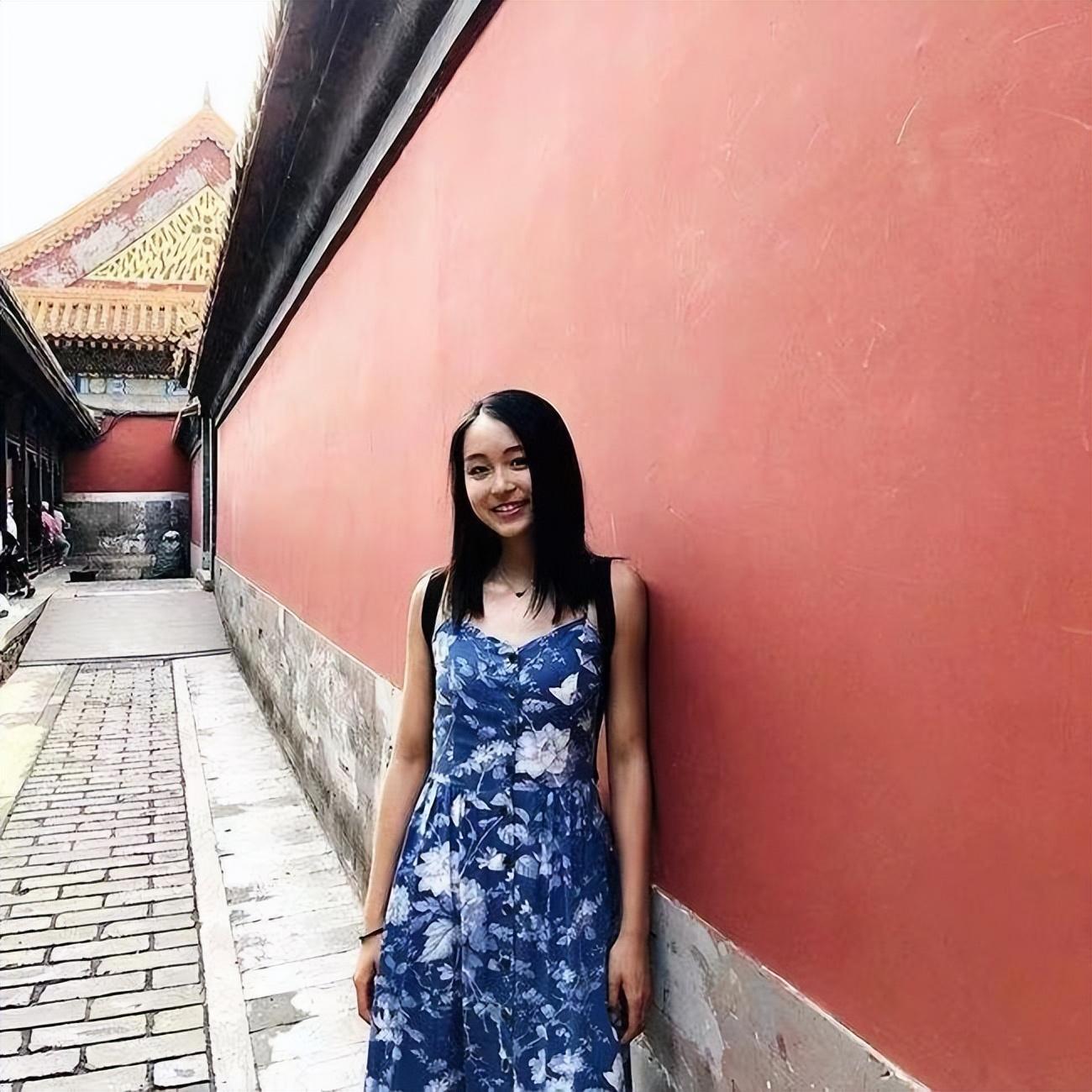 20岁花滑美女入籍中国，现被保送北大，却遭网友质疑：你凭啥？(4)