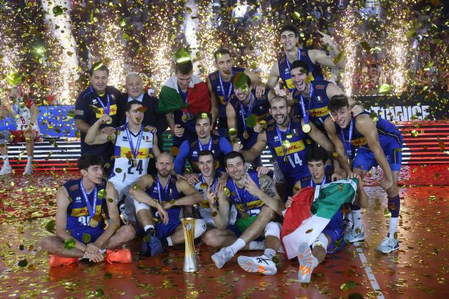 赛季第10冠！意大利男女排国字号球队喜迎丰收季(1)