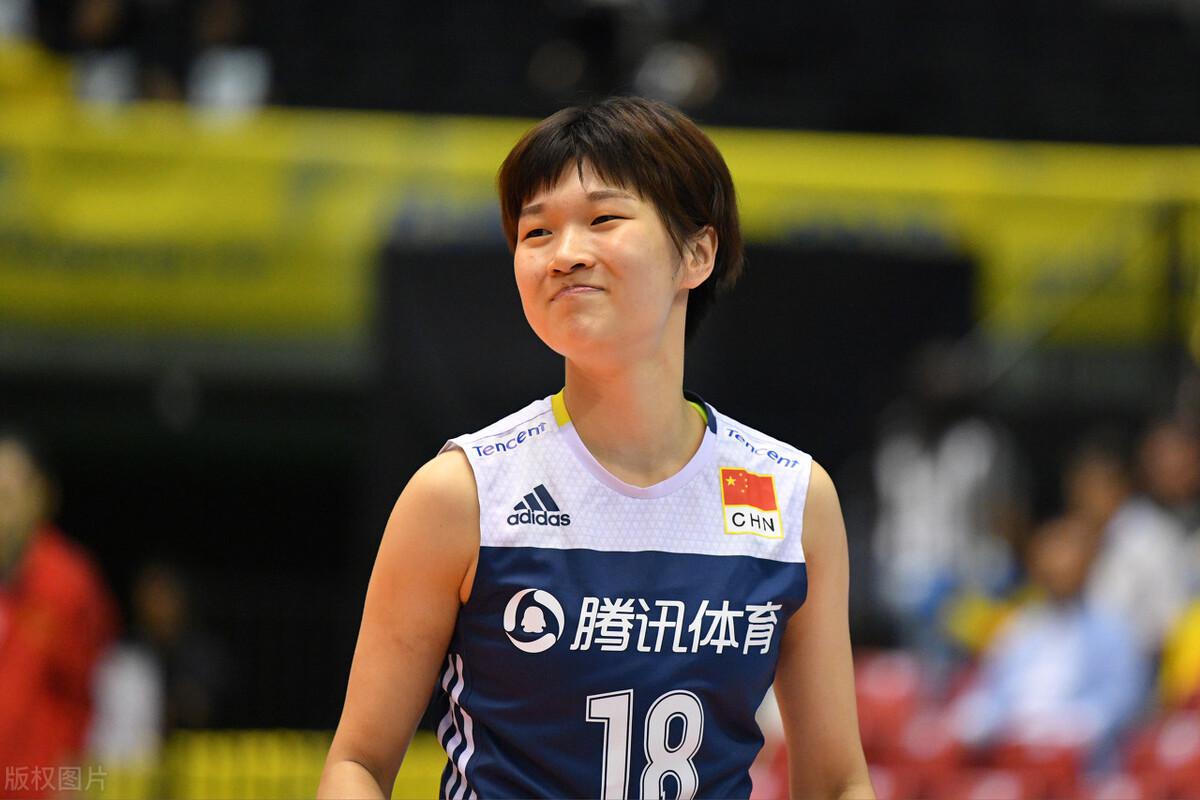 女排世锦赛14人名单敲定，蔡斌陷入2个争议，年轻球员疑不受重用(4)