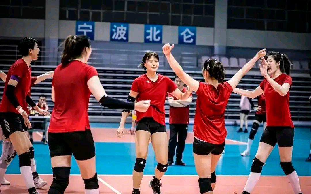 泰国女排在世锦赛上取胜，对中国女排和日本女排而言是巨大的压力(4)