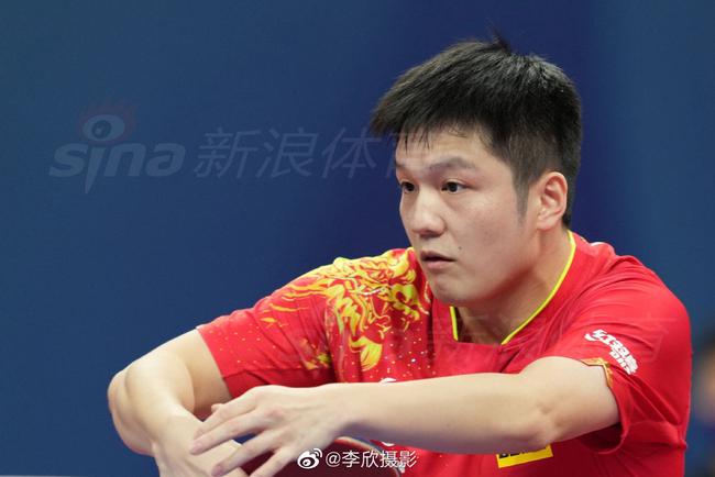 世乒赛樊振东马龙赢球 中国3-0斯洛文尼亚得3连胜(1)