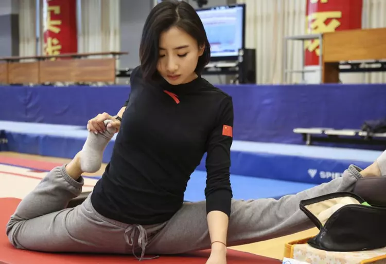 中国四大体操女神，张豆豆上榜，她因躲避教练的深夜“指导”而退役(6)