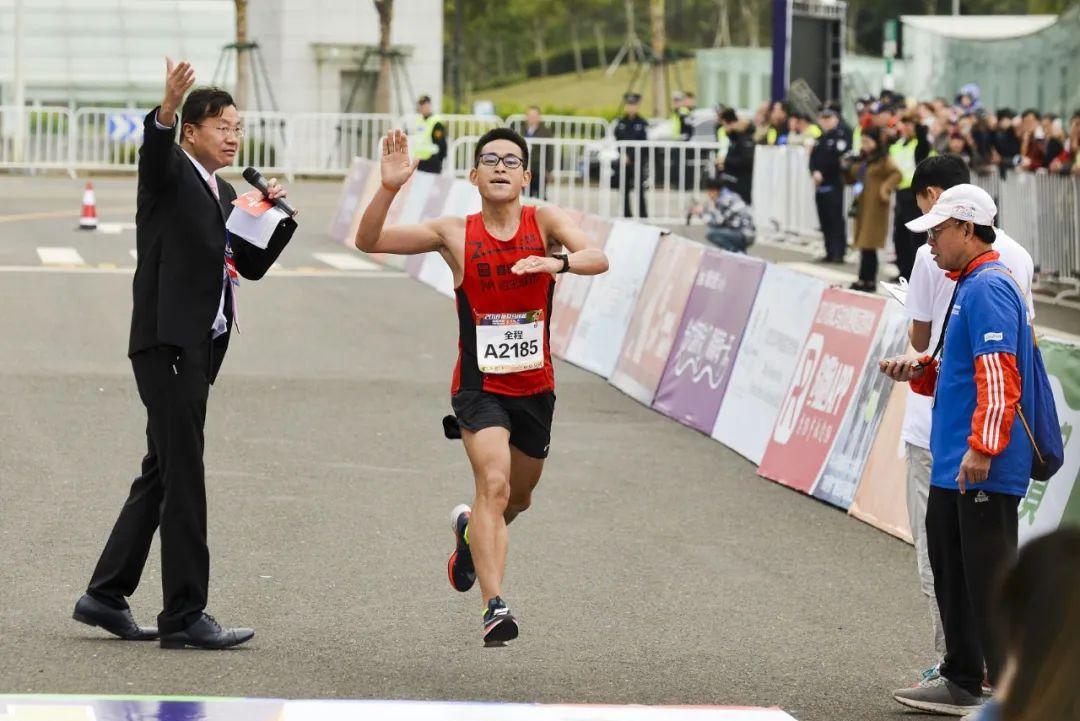 中国超马纪录保持者梁晶：被日本冠军称为英雄，31岁在赛场上遇难(6)