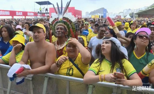 晋级8强！巴西举国欢庆，韩国球迷举牌：别忘记1-7惨案，却被狠狠打脸(5)