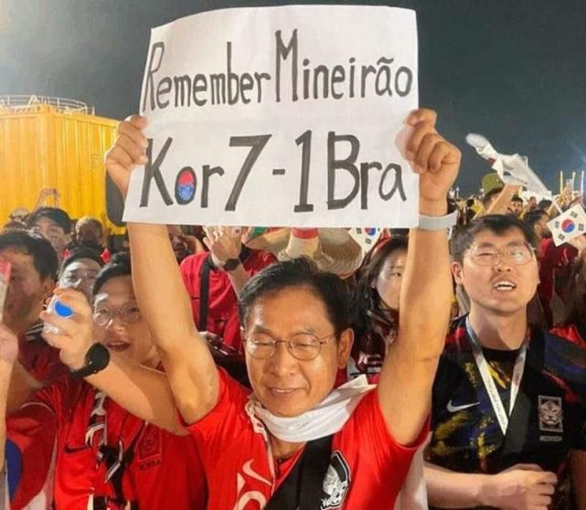 巴西队1举动获赞，令韩国颜面扫地！韩媒：在多哈遭到嘲讽和侮辱(4)
