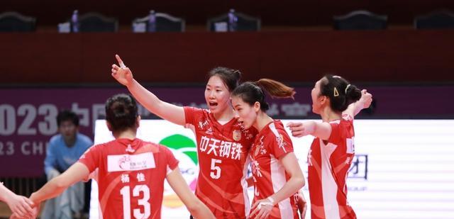 第一阶段比赛结束，江苏女排年轻球员表现优异，她们能否赢得未来(2)