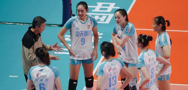第一阶段比赛结束，江苏女排年轻球员表现优异，她们能否赢得未来(3)