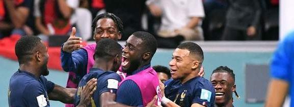 为什么法国队的黑人球员多？因为法语系的球员都是法国青训培养？(2)