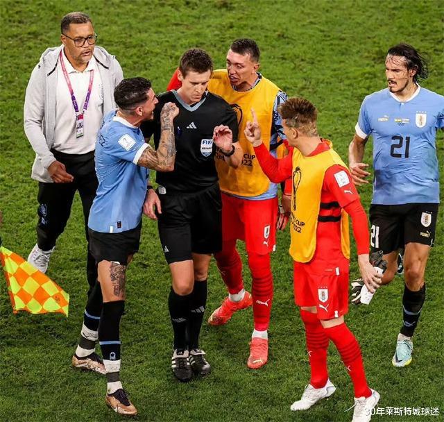 世界杯黑哨风波出结果！国际足联为黑哨出头，正式宣布处罚乌拉圭(4)