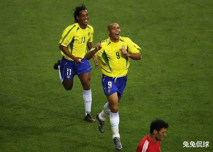 大罗与里瓦尔多的分歧，暴露了巴西足球的顽疾，困扰桑巴军团多年(2)