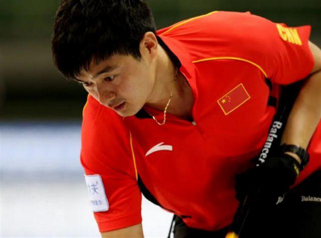韩国冰壶队长恋中国冠军，为爱定居中国，结婚9年没钱买房(10)