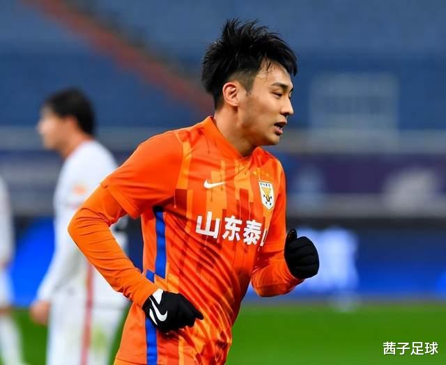 媒体爆料：30岁国脚吴兴涵真名叫刘鹏，他一直冒用表弟身份踢球(3)
