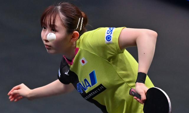 早田希娜晋级八强后，场下挑衅孙颖莎，却惨遭0-3抽得“飙尿”！(4)