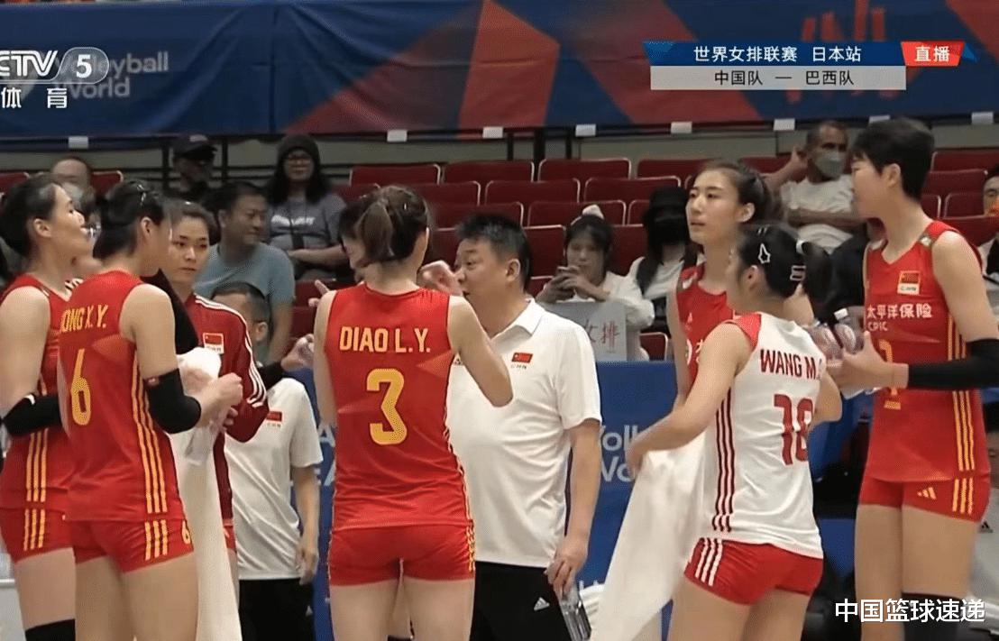 3-2！中国女排上演绝地反击，力克世界第三巴西队，李盈莹26分！(4)
