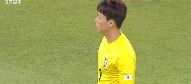 韩佳奇停球停大险酿大错，谭龙错失半单刀，中国亚运队0-0韩国队(3)