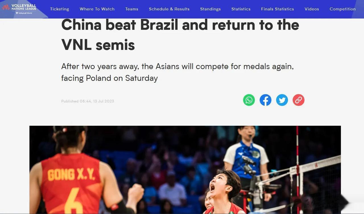 国际排联官网这样评价中巴之战：
官网以《中国女排击败巴西，重返VNL半决赛》为题(2)
