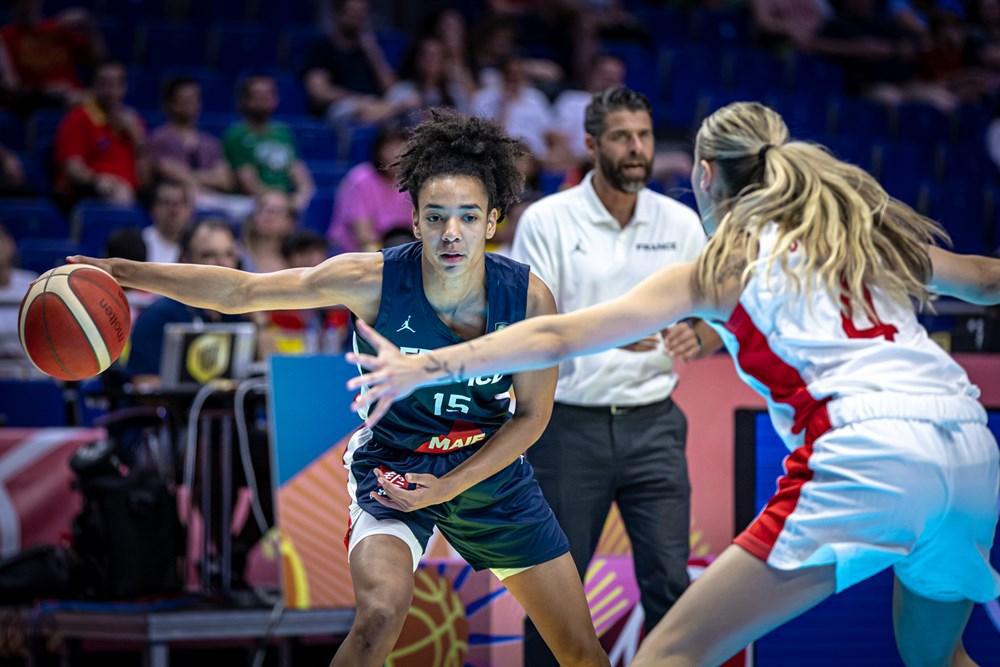 U19女篮世界杯-加拿大女篮加时战胜法国女篮获得季军
 
北京时间7月24日，2(6)