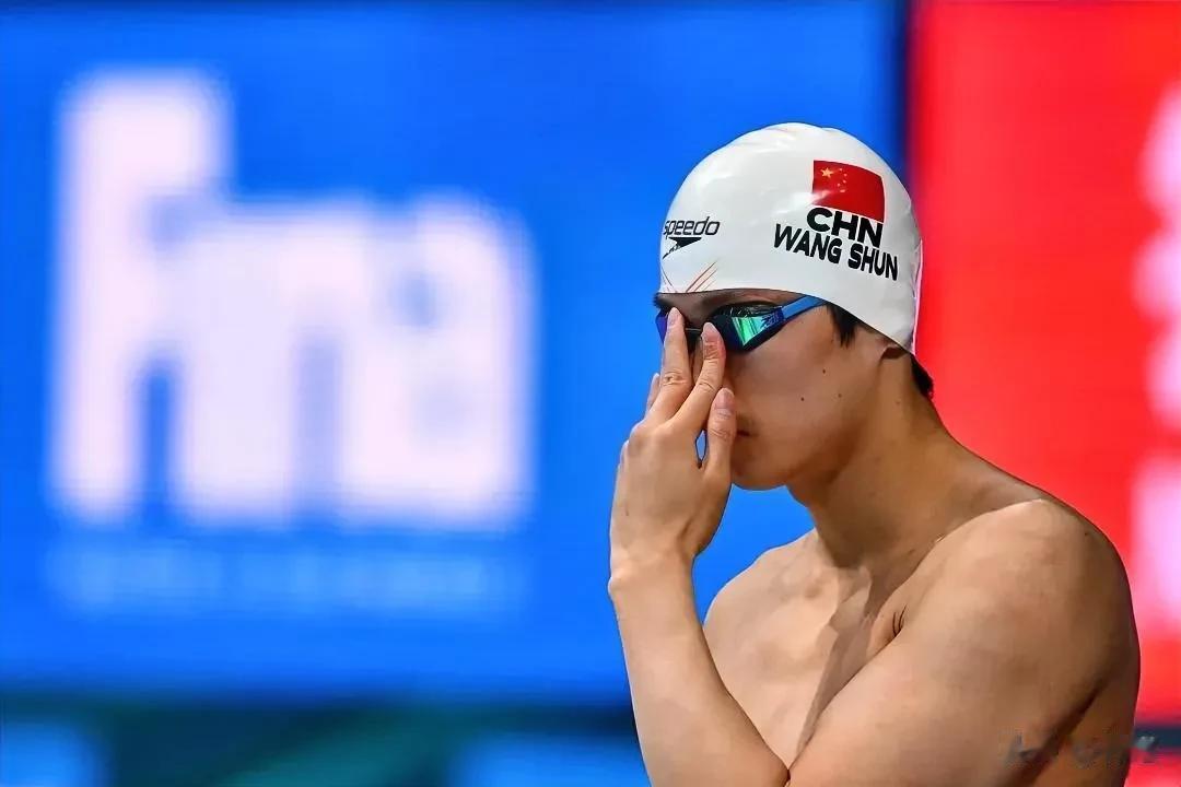 游泳世锦赛26日上午进行的游泳项目预赛中，中国选手大多获得晋级资格，张雨霏为了晚(1)