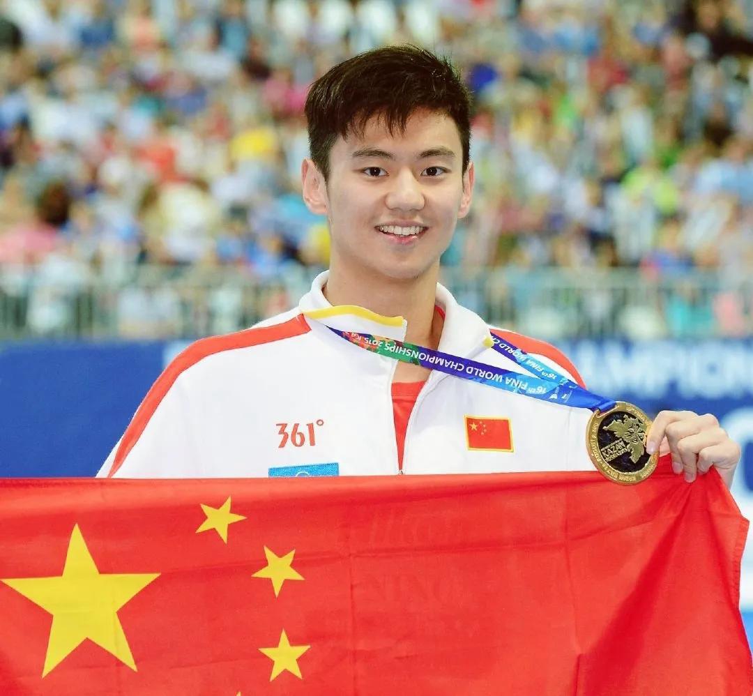 中国泳坛最帅的10个游泳运动员
1、宁泽涛，世锦赛100米自由泳冠军
2、汪顺，(1)
