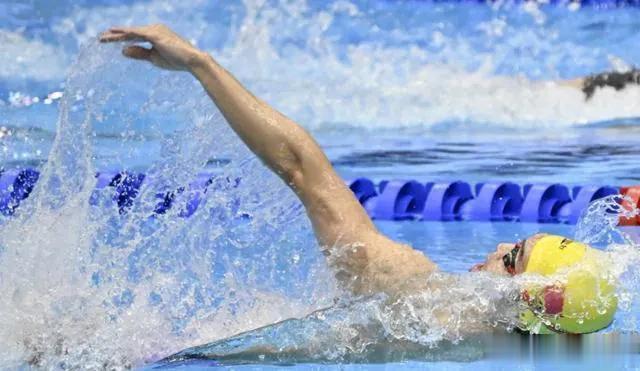 中国泳军接力破亚洲纪录，覃海洋创18岁全场第1创惊喜！

在福冈世界游泳锦标赛上(3)
