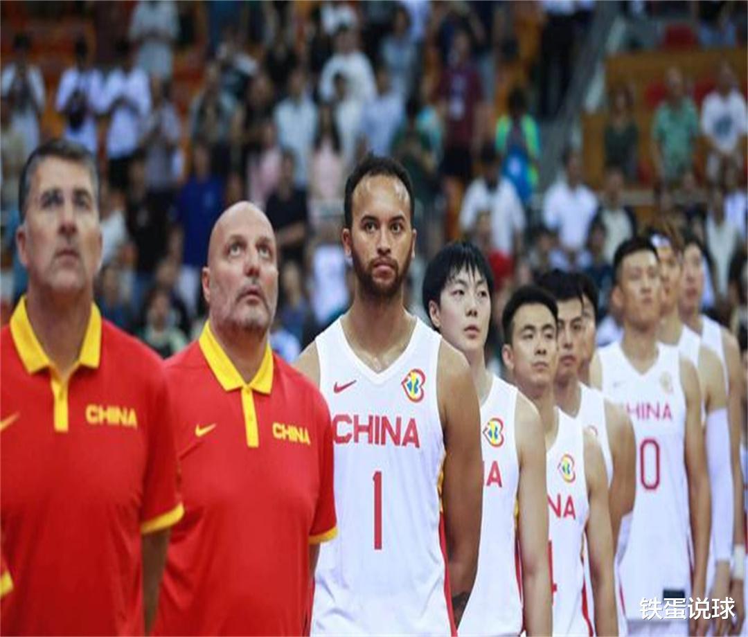上半场比赛结束，中国队依然保持竞争力，亚洲出线毋庸置疑(1)