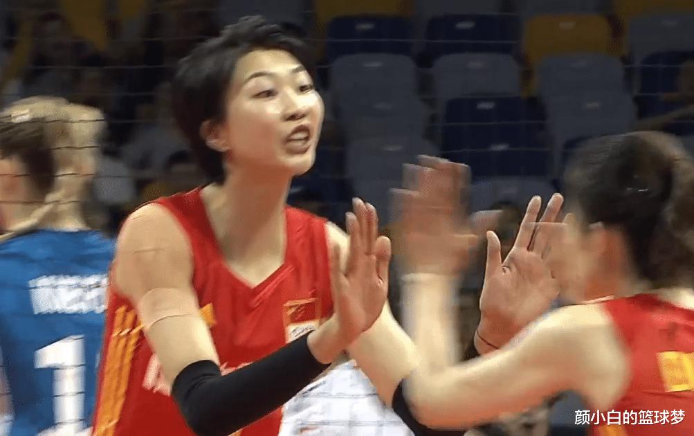 中国女排第三个3-0重回A组第1！2米巨人后排保障 李盈莹连下关键分(8)