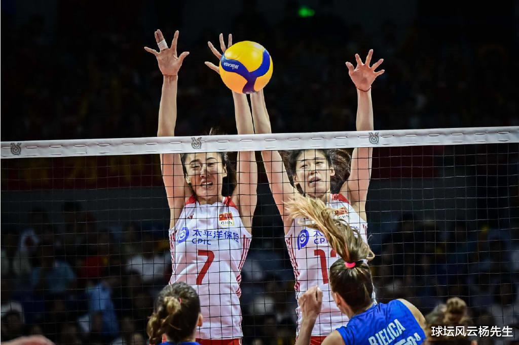 惊爆！中国女排3比1逆袭塞尔维亚，意外失去晋级巴黎奥运会的机会(8)