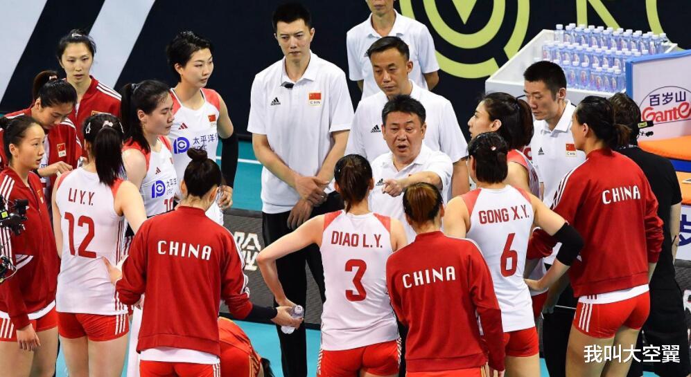 终于说出实情：中国女排近乎绝望，蔡斌带领球队正走向尽头(4)