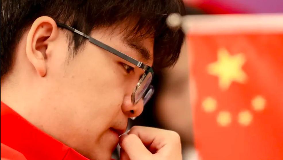 亚运失金柯洁险痛哭流涕，他从未如此想赢。中国围棋错失重大机遇(8)