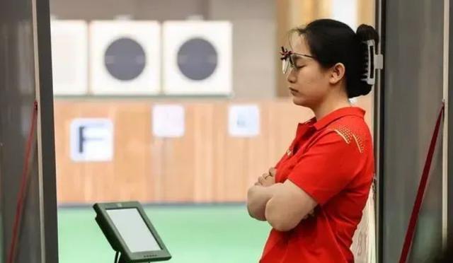 大冷！中国双星资格赛第1破纪录决赛失常无缘女子10米气手枪奖牌(2)