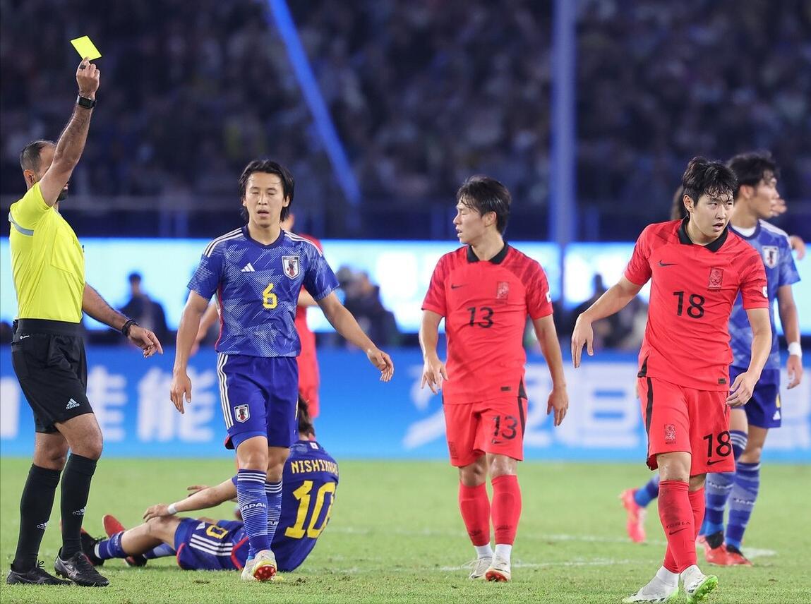 亚运男足首个3连冠诞生，亚洲第4爆发30分钟逆转，日本队1-2倒下(4)