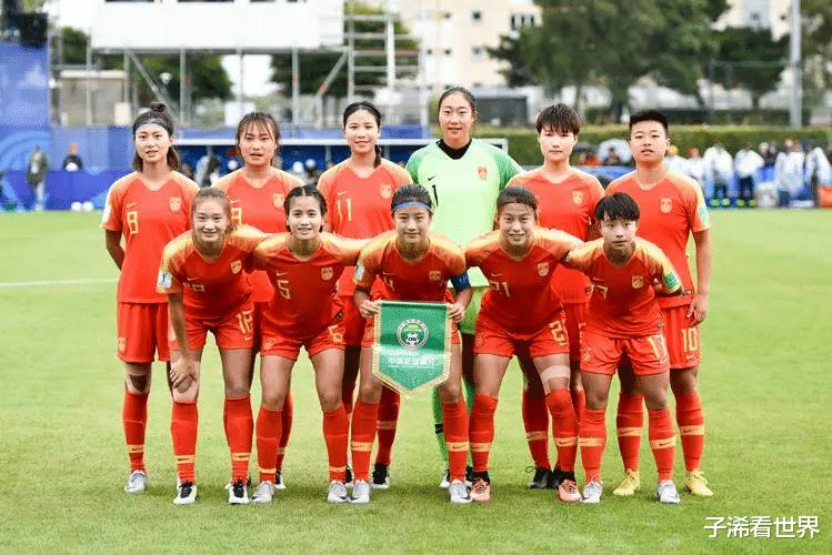 绝了！天津媒体曝出争议猛料：中国女足再收坏消息，球迷骂声一片(2)