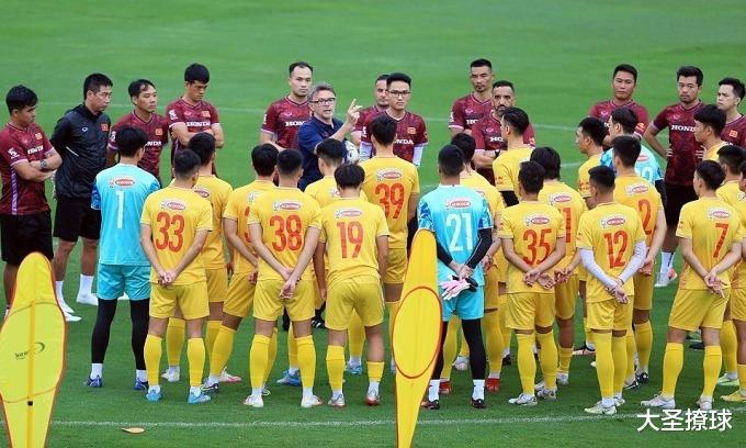 2024亚洲杯平均身高：越南泰国最矮，伊朗中国最高(3)