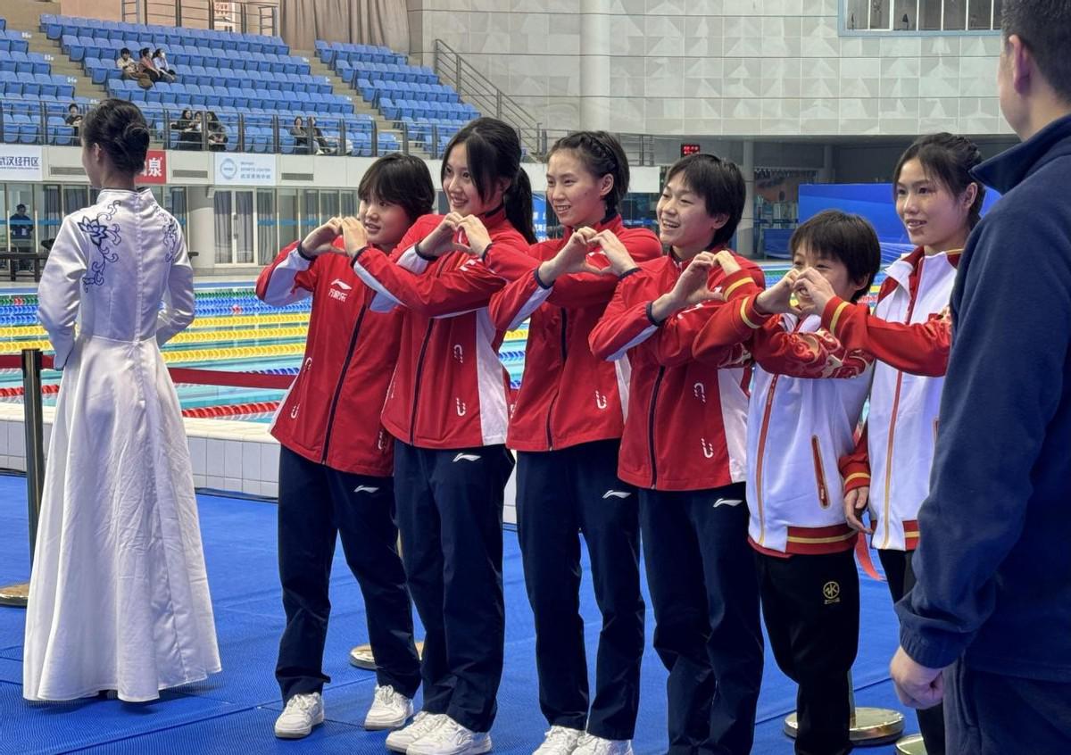 归来！20岁奥运冠军拒绝退役，携全红婵出征世锦赛，搭档13岁小将(4)