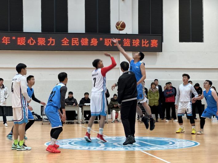 官渡区2024“暖心聚力·全民健身”职工篮球赛成功举(3)
