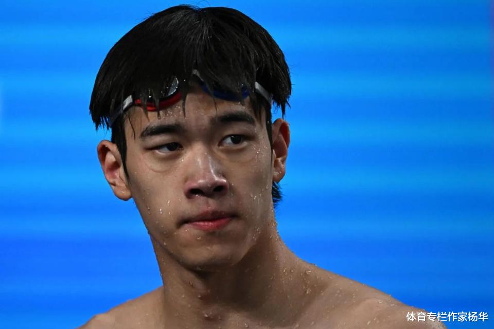 国际泳联惊叹潘展乐天赋异禀：他是那么瘦那么另类，开创全新游法(2)