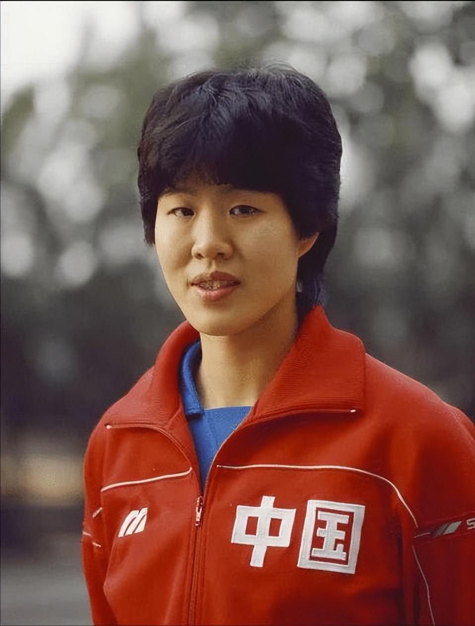 为排球而生的“铁榔头”郎平，是中国排球史上一位划时代的英雄(3)