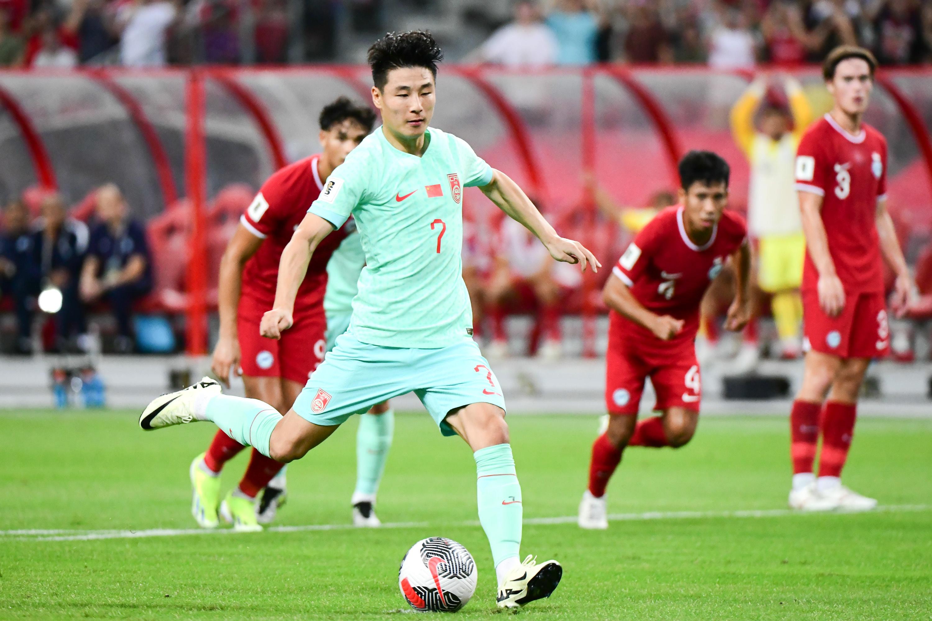 记者：这么好的局面居然踢成2-2，中国足球真是让人无话可说(1)