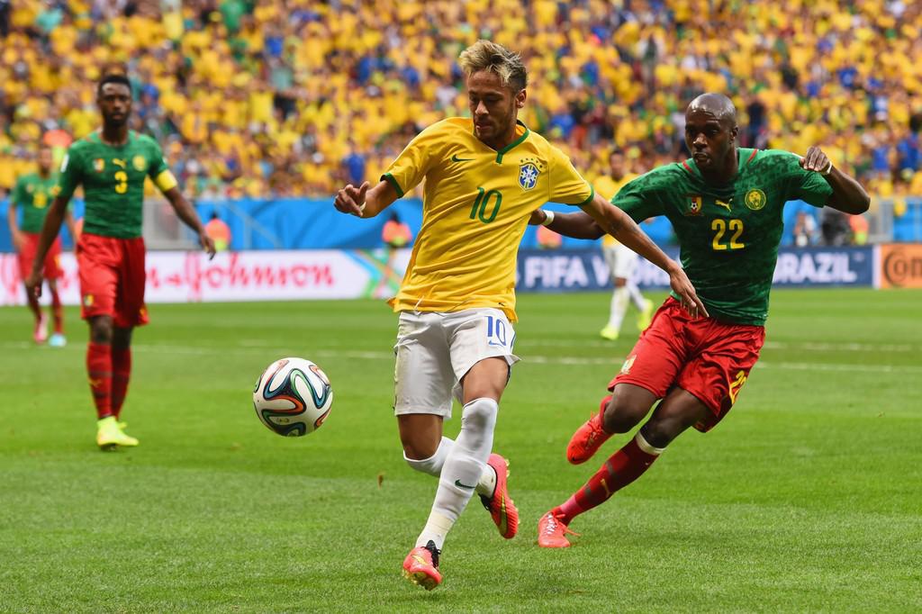 国际赛：英格兰VS巴西，两个足球强国的对决(4)
